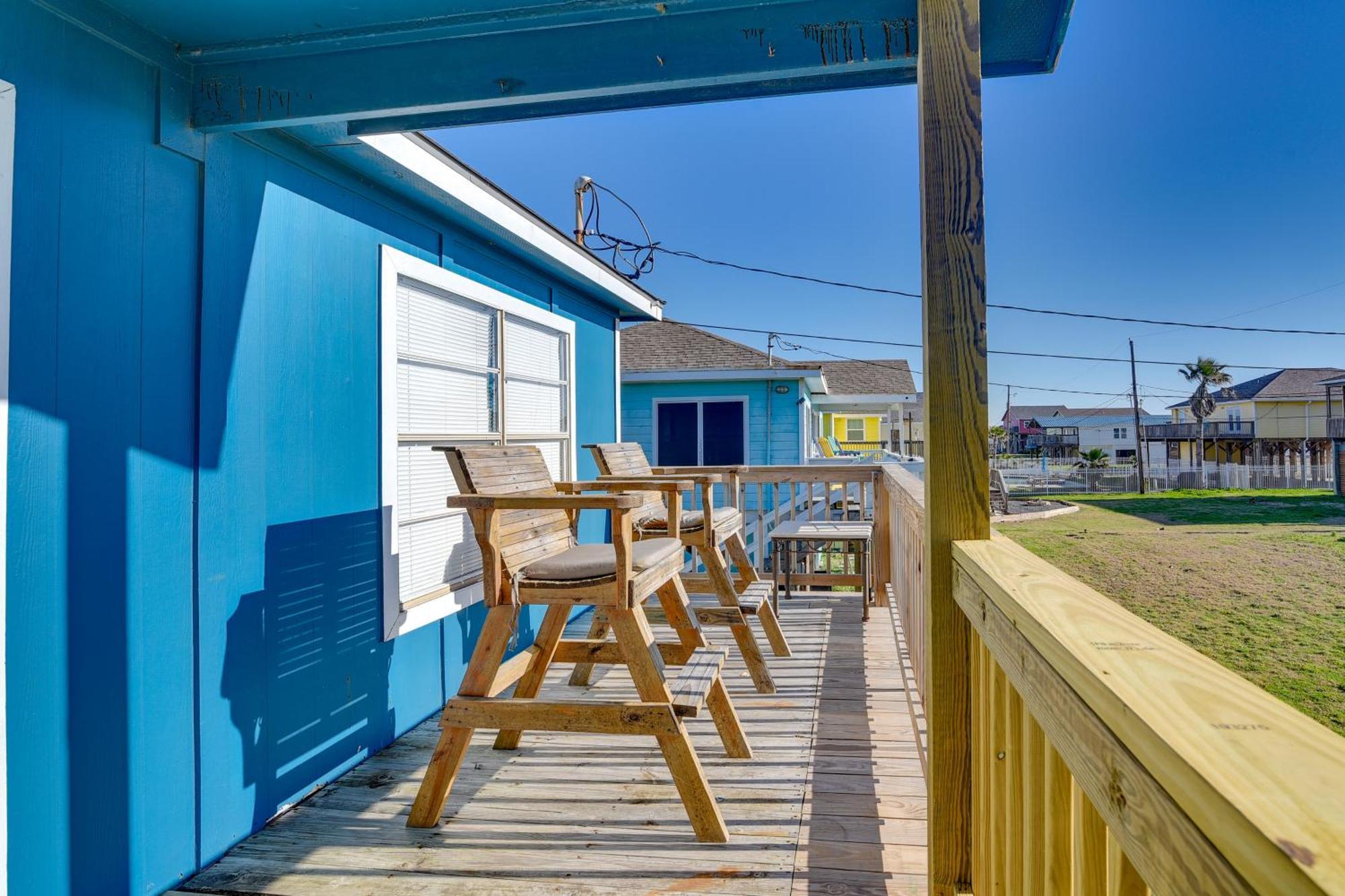 Second-Row Surfside Beach House Newly Renovated! Экстерьер фото