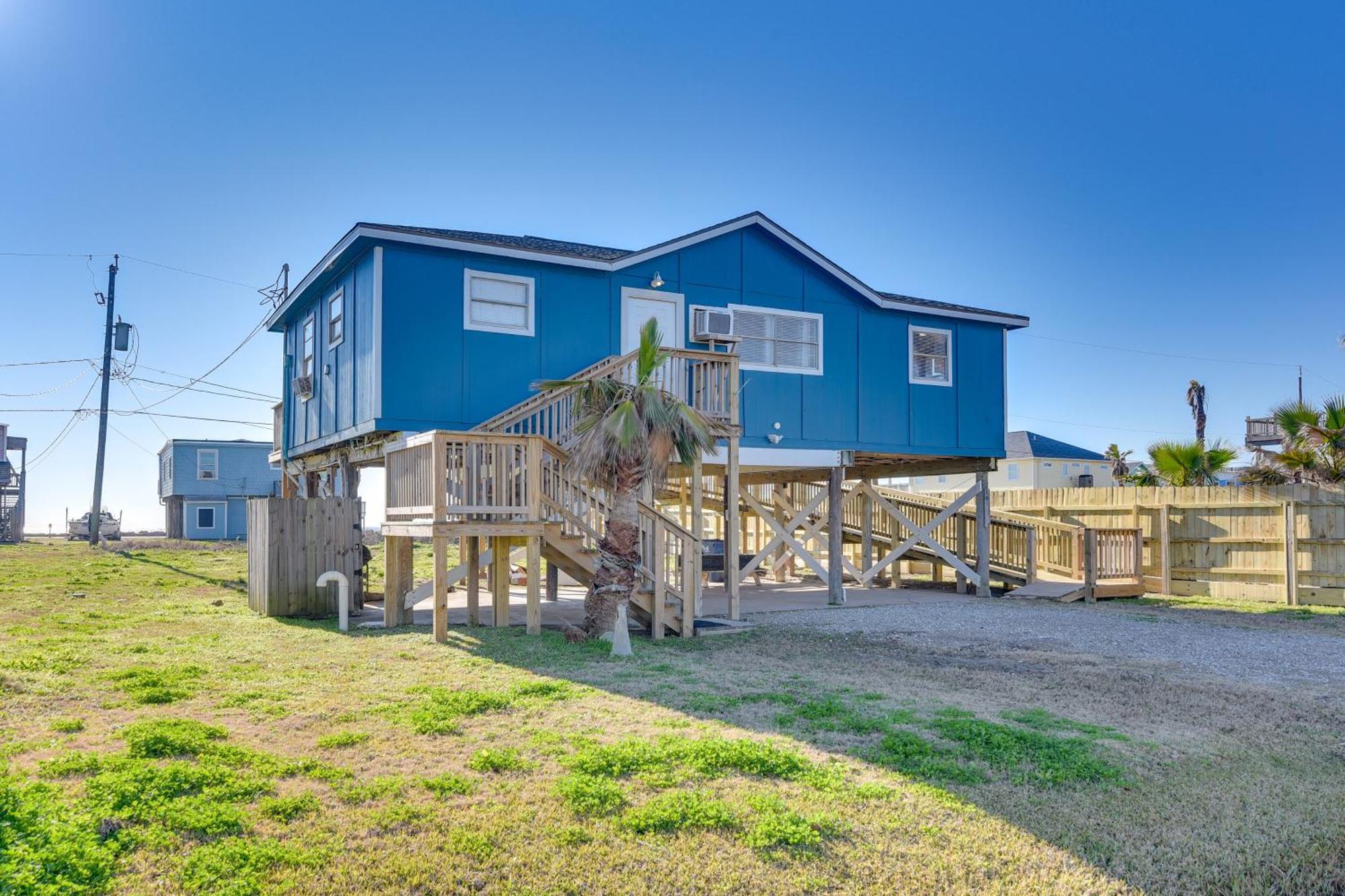 Second-Row Surfside Beach House Newly Renovated! Экстерьер фото
