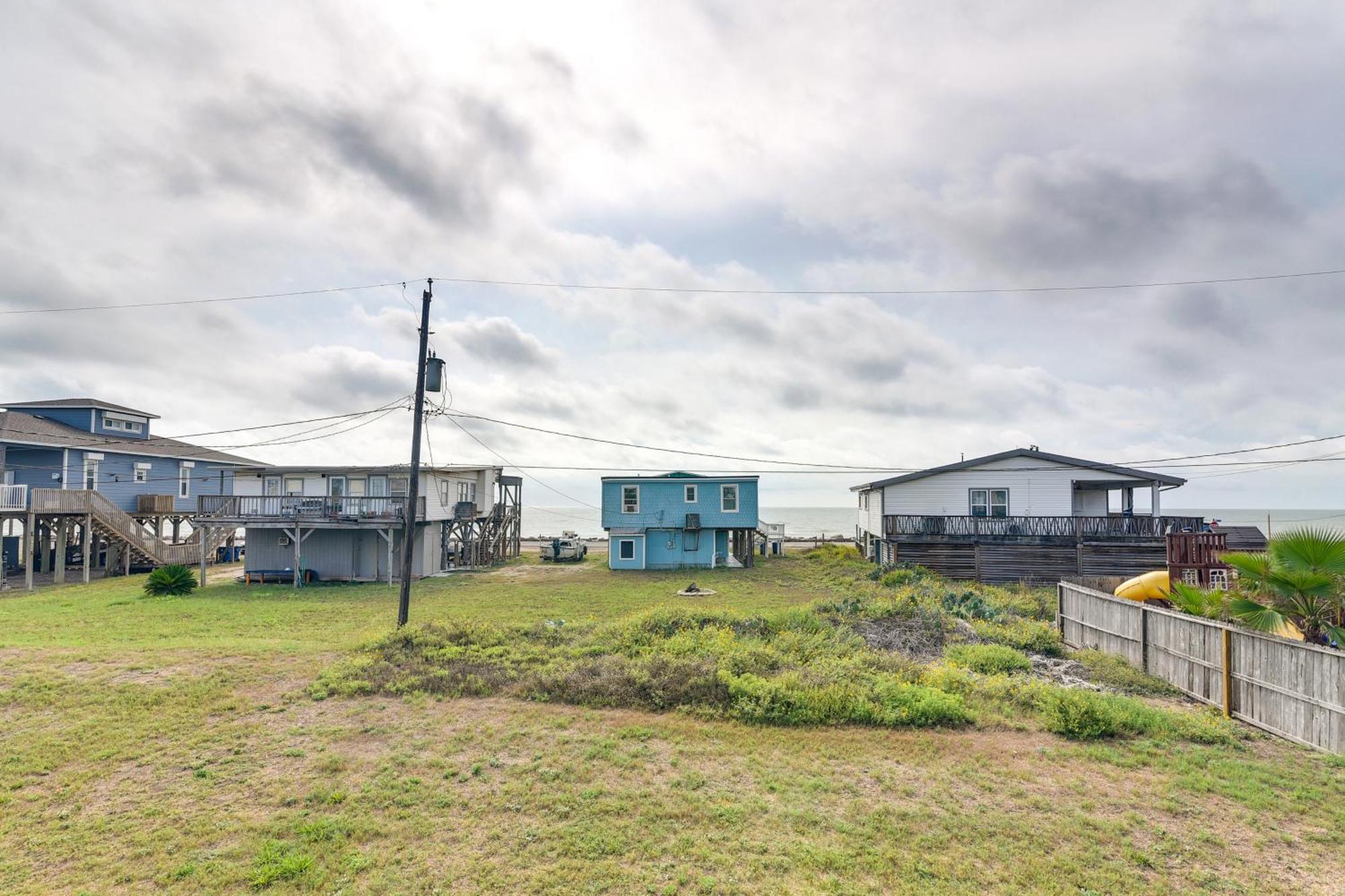 Second-Row Surfside Beach House Newly Renovated! Экстерьер фото