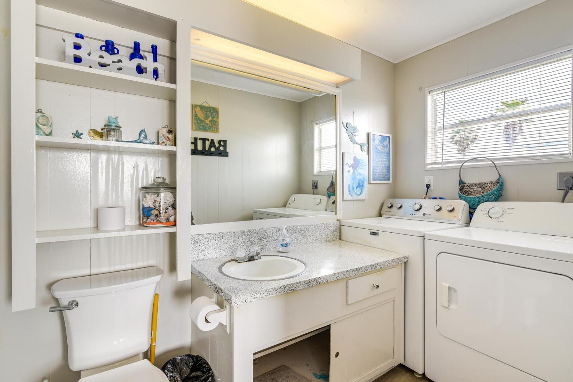 Second-Row Surfside Beach House Newly Renovated! Экстерьер фото