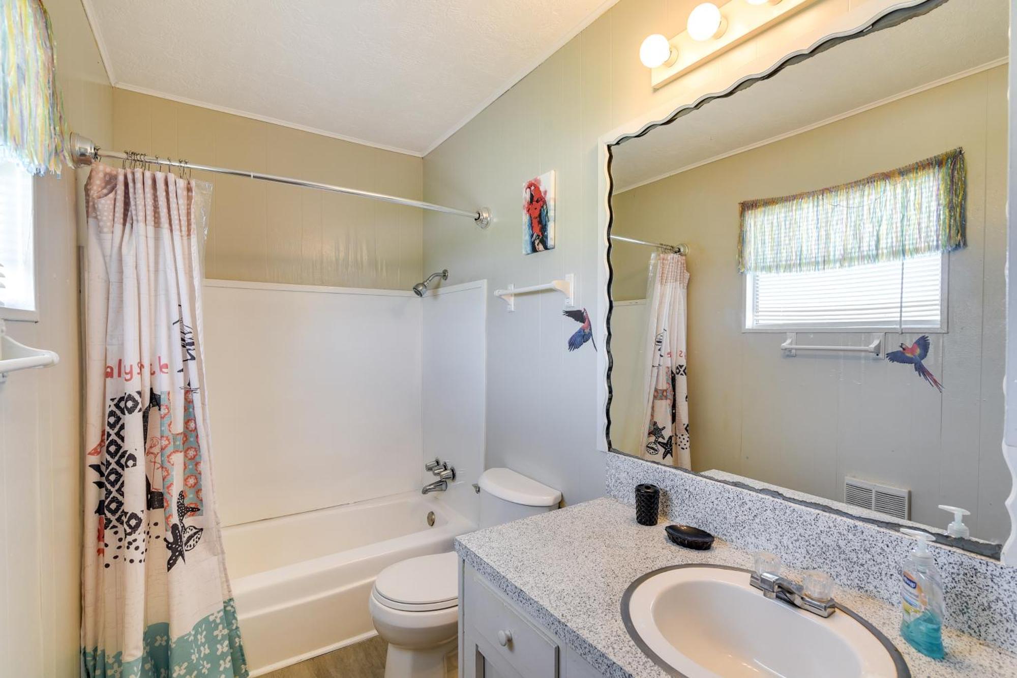 Second-Row Surfside Beach House Newly Renovated! Экстерьер фото